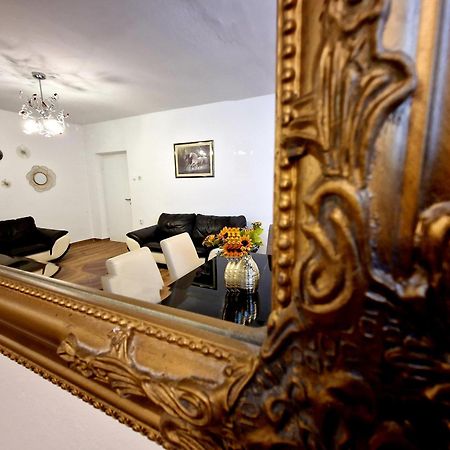 Residence Biocic Donji Okrug  Rum bild