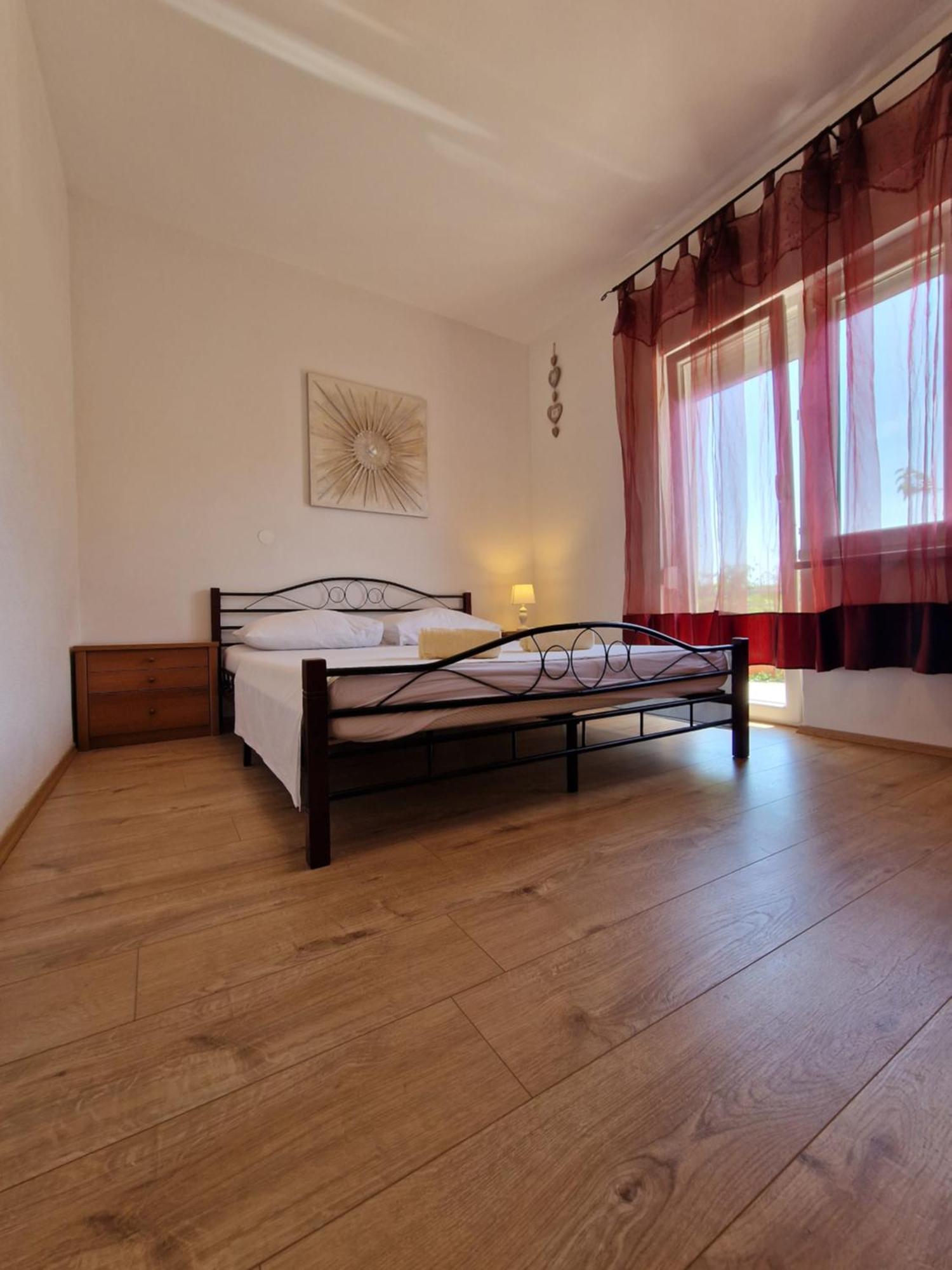 Residence Biocic Donji Okrug  Rum bild